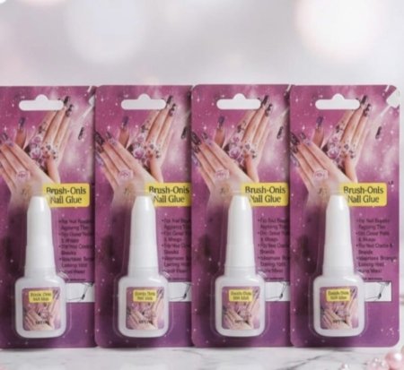 لاصق أظافر بالفرشاة — Brush-On Nail Glue