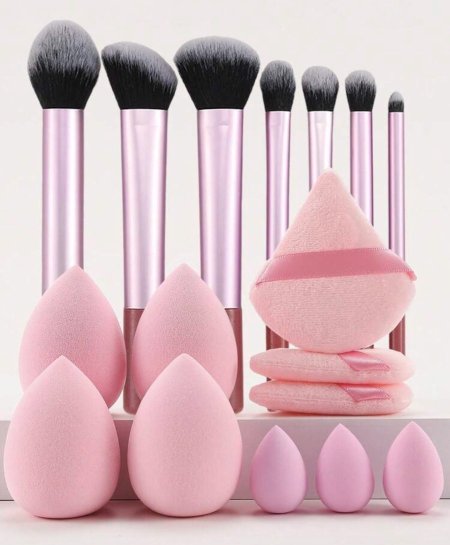 Makeup Sponge & Brushes Set جطقم إسفنج وفرش مكياج