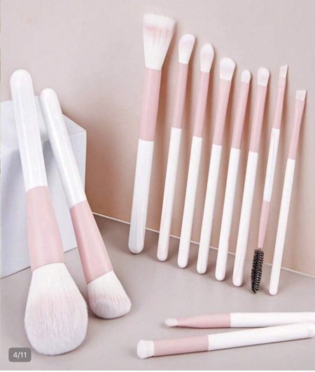 Pink & White Makeup Brushes Set طقم فرش مكياج وردي وأبيض